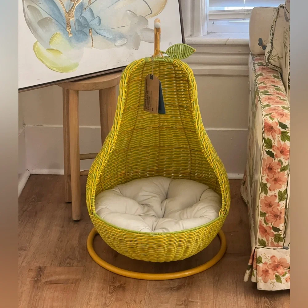 PEAR PET SWING